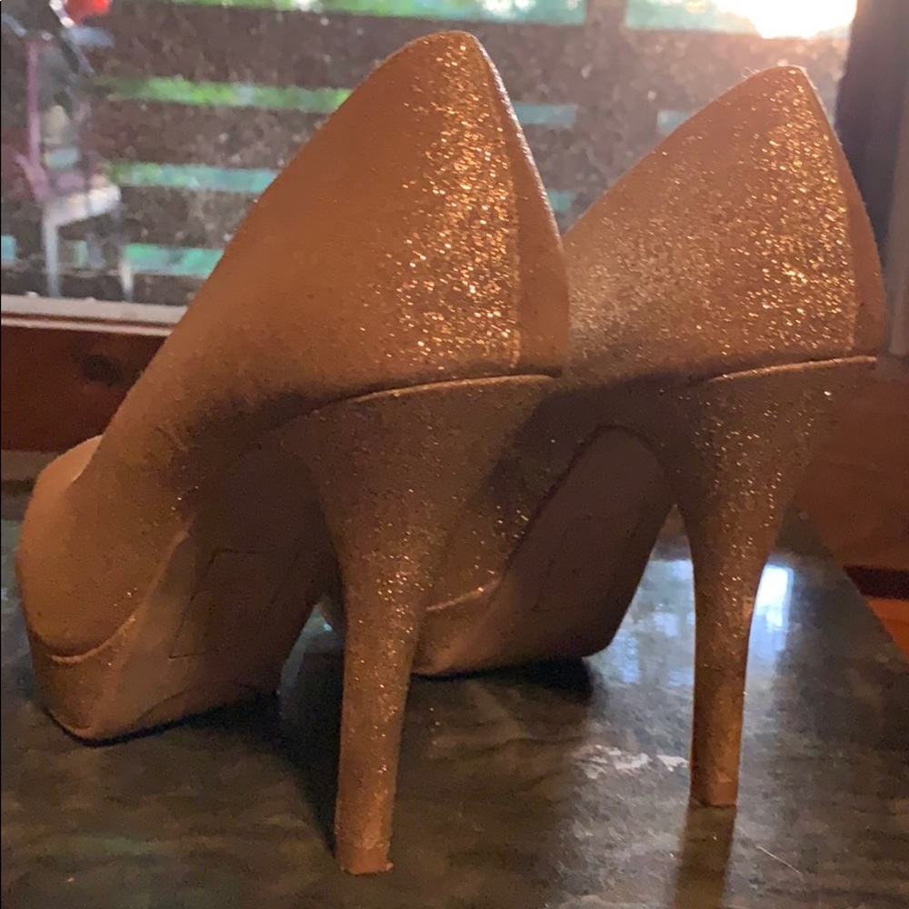 Sparkly heels - Picture 3 of 3